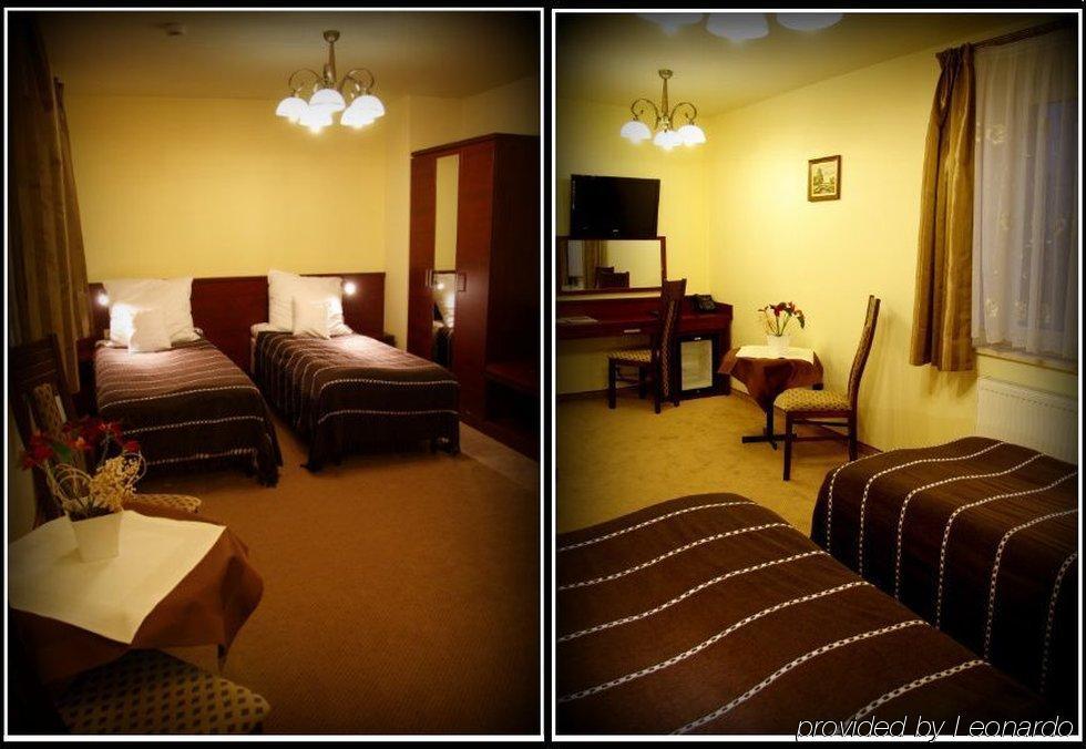 Vinci Hotel Airport Modlniczka Room photo